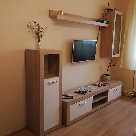 Apartmán Agnes Vendeghaz Gyula Exteriér fotografie