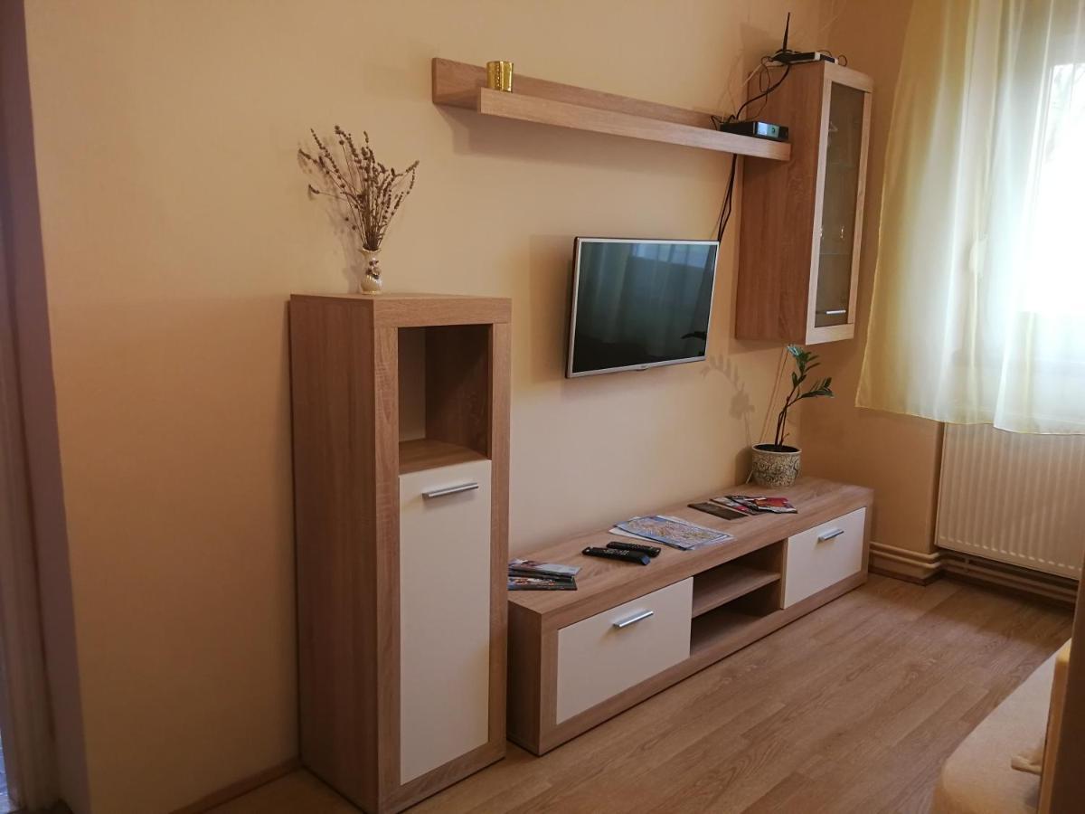 Agnes Vendeghaz Apartment Gyula