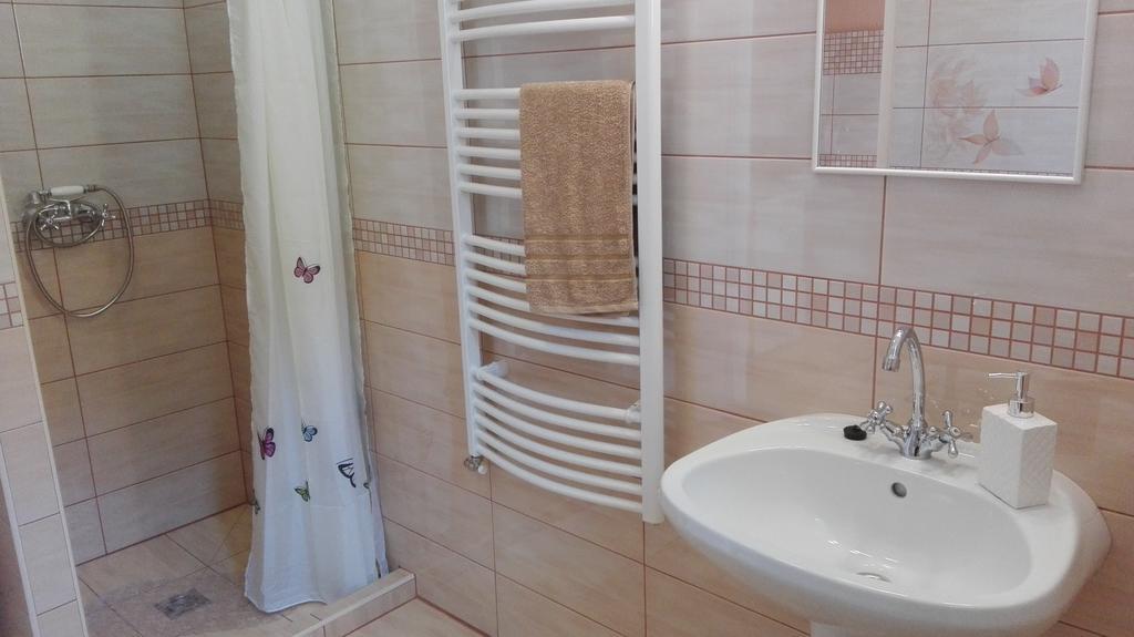 Apartment Agnes Vendeghaz *